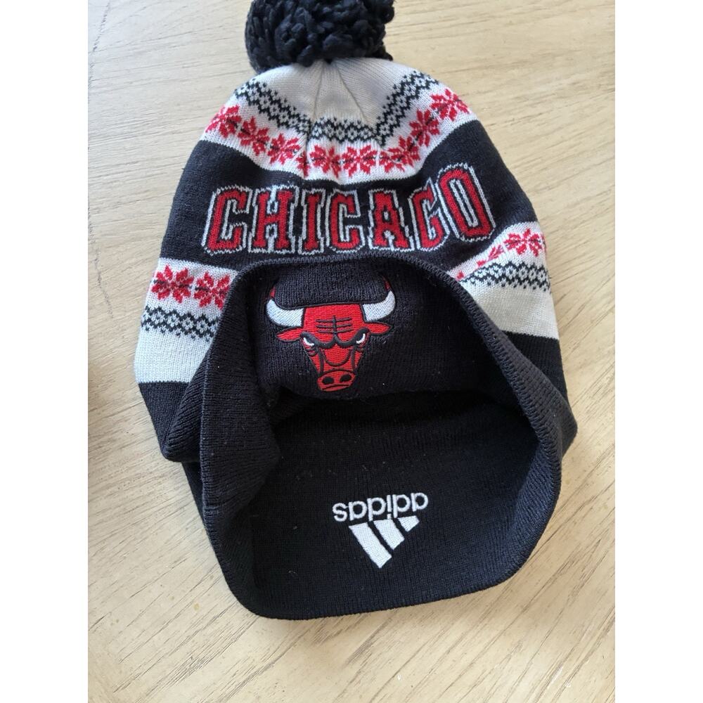 Adidas CHICAGO BULLS Beanie NBA NEW ERA KNIT POM Pom Nordic Ski Winter Hat Y2K - Picture 8 of 12
